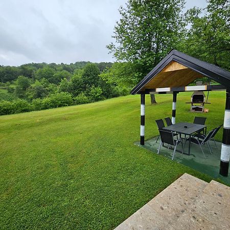 Apartman Mile - Holiday House Smoljanac Esterno foto