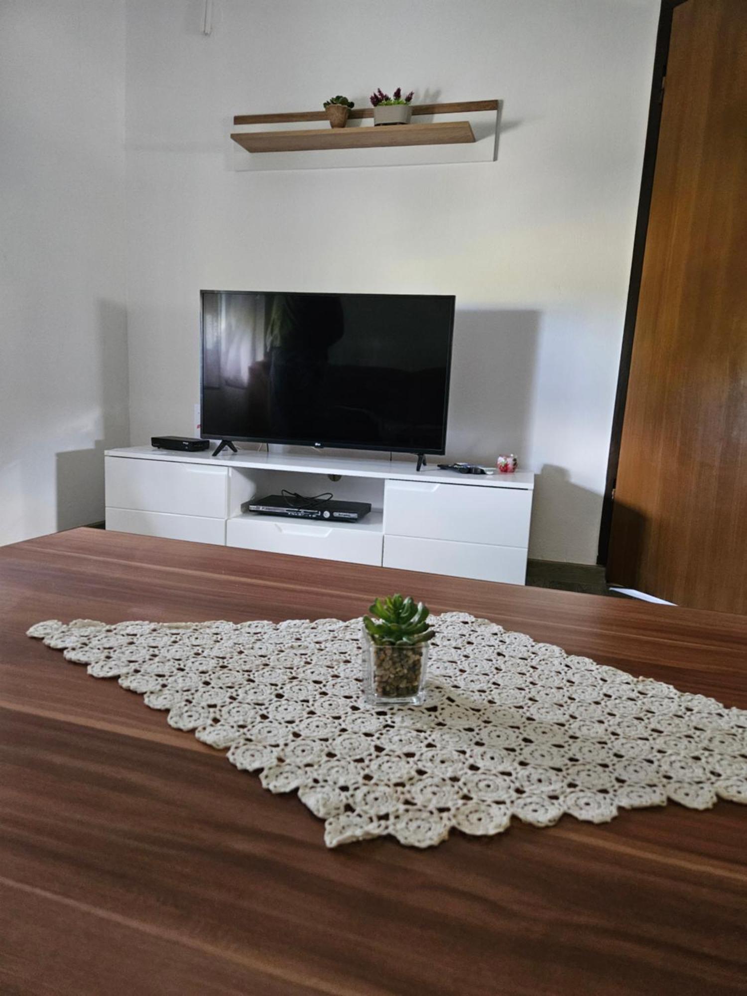 Apartman Mile - Holiday House Smoljanac Esterno foto